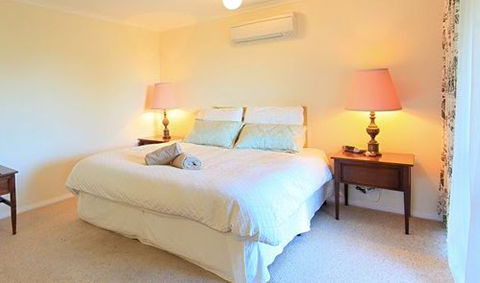 Queens Cottage - Accommodation Directory 4