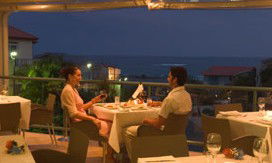 Aqualuna Beach Resort - Accommodation Directory 1