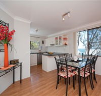 Magnus Street Treetops - Accommodation Directory