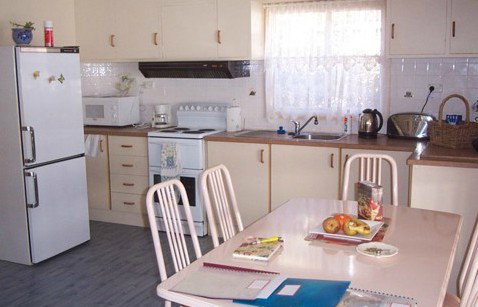 Azalea Cottage - Accommodation Directory 0
