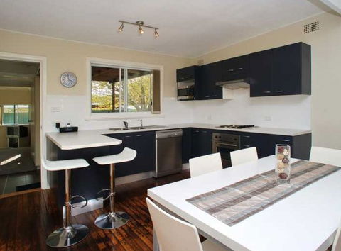 28 Rigney Street - Accommodation Directory 1