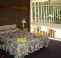Lovells Motel - Accommodation Directory