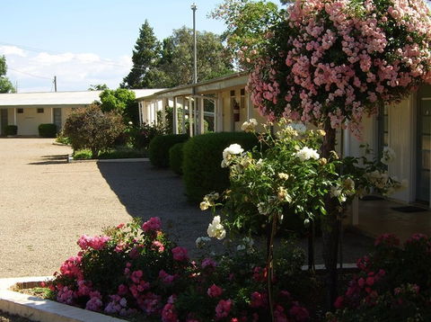 Garden Motor Inn - Accommodation Directory 0