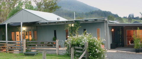 Barrington Village Retreat Bed And Breakfast - Accommodation Directory 0
