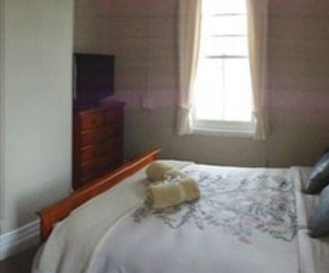B And B On Bettington - Accommodation Directory 4