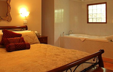 Chez Vous Villas - Accommodation Directory 5
