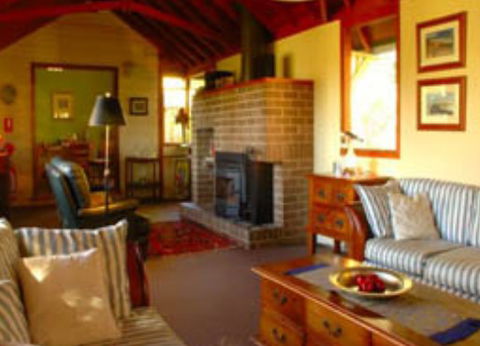 Broomelea - Accommodation Directory 0