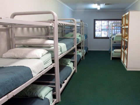 Cables Lodge Accommodation - Accommodation Directory 5