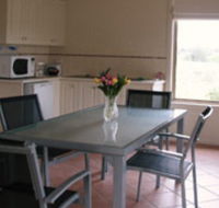 Burns B and B and Yabby Farm - Accommodation Directory
