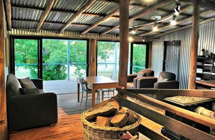 Black Sheep Inn - Accommodation Directory 2