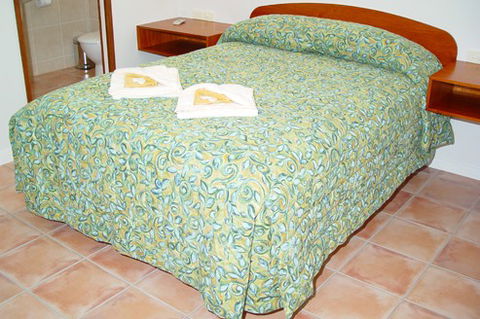 R & R @ Woodgate Beach - Accommodation Directory 0