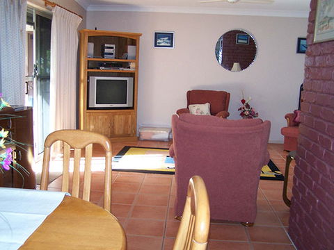 Annesley Haus At The Bay - Accommodation Directory 2