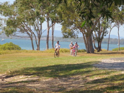 Kingfisher Caravan Park - Accommodation Directory 2