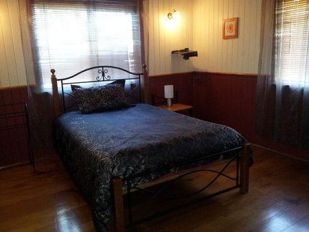 Auckland Street Queenslander - Accommodation Directory 0