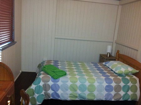 Auckland Street Queenslander - Accommodation Directory 4