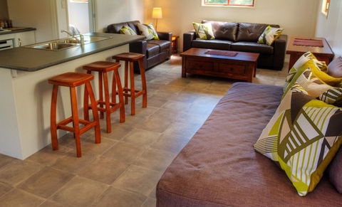 Killarney View Cabins And Caravan Park - Accommodation Directory 2