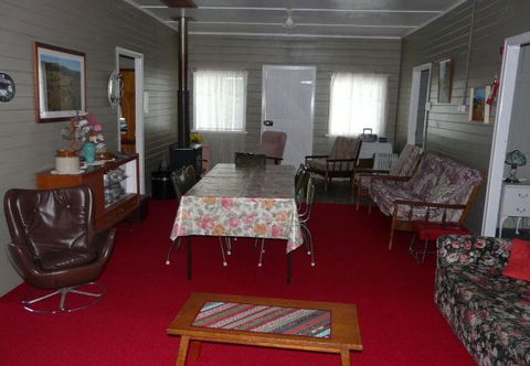 Oaklea Bed And Breakfast And Cottages - Accommodation Directory 3