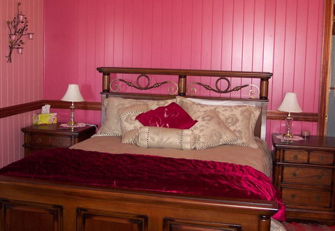 R On The Downs Rural Retreat - Accommodation Directory 2