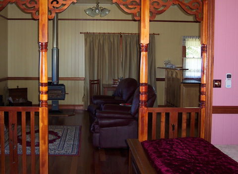 R On The Downs Rural Retreat - Accommodation Directory 3