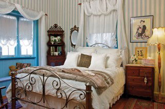 Marys Place - Accommodation Directory 4