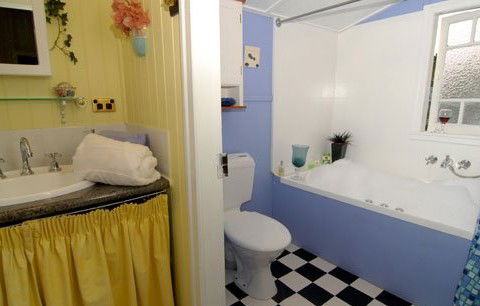 Thistledown Country Retreat - Accommodation Directory 0