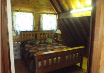 Hutch - Holiday Home - Accommodation Directory 0