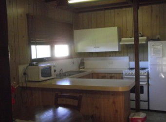 Hutch - Holiday Home - Accommodation Directory 3