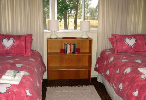 Flag Springs Bush Retreat - Accommodation Directory 0