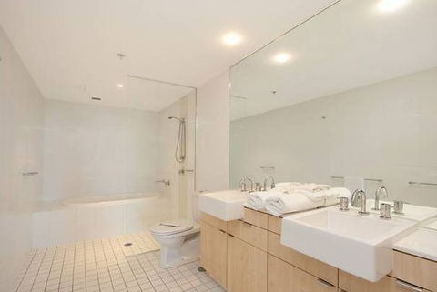 Grand Mercure Apartments Coolangatta - Accommodation Directory 2