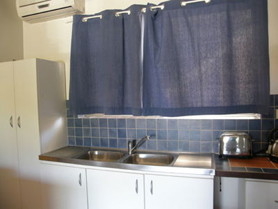 Adair Apartment - Accommodation Directory 2