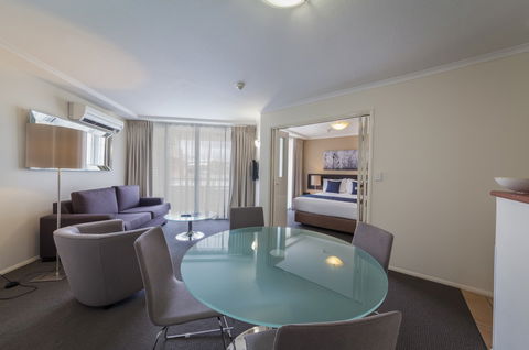 West End Central Apartments - Accommodation Directory 5
