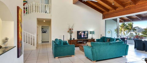 Whitsunday Holidays - Accommodation Directory 2