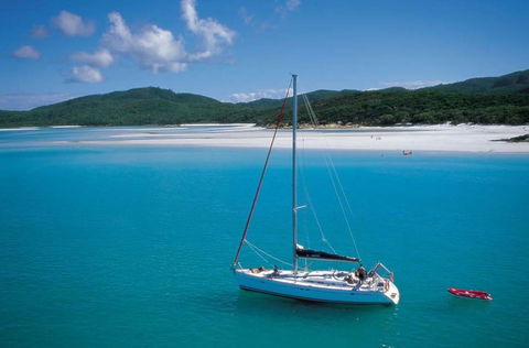 Whitsunday Holidays - Accommodation Directory 3