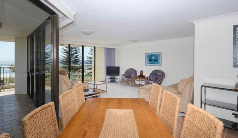 Bayview Apartments Rainbow Bay - Accommodation Directory 5