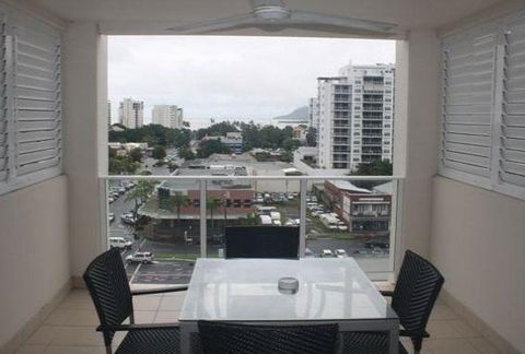 BEST WESTERN PLUS  Cairns Central Apartments - Accommodation Directory 3