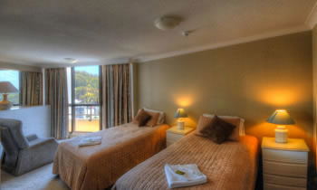 La Pacifique Holiday Apartments - Accommodation Directory 3