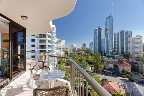Apartment 27 Aristocrat Apartments - Accommodation Directory 0