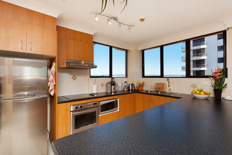 Apartment 27 Aristocrat Apartments - Accommodation Directory 2
