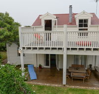 Surfers Palace Torquay - Accommodation Directory