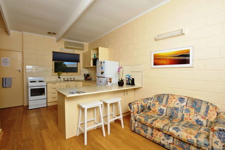 Coastal Breeze Units 1 To 5 - Accommodation Directory 1