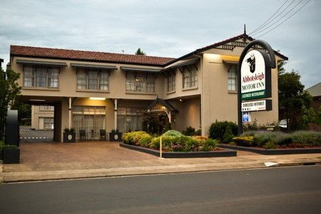 Abbotsleigh Motor Inn - Accommodation Directory 0