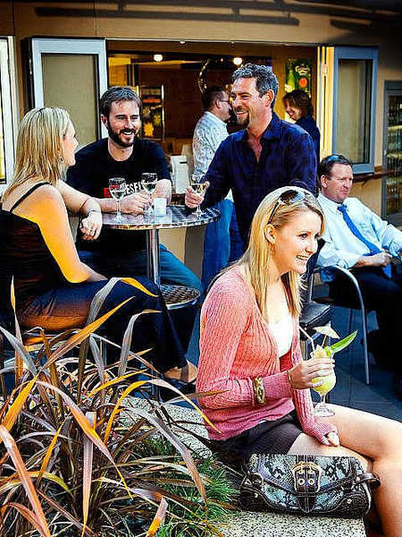 Morphett Arms Hotel - Accommodation Directory 0