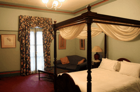 The Yarra Glen Grand Hotel - Accommodation Directory