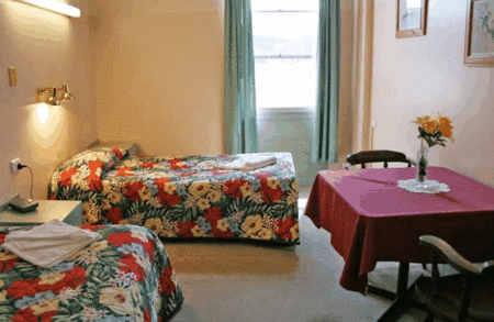 Royal Centrepoint Motel - Accommodation Directory