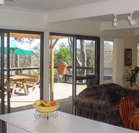 Lakeview Cottage - Accommodation Directory