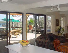 Lakeview Cottage - Accommodation Directory 0