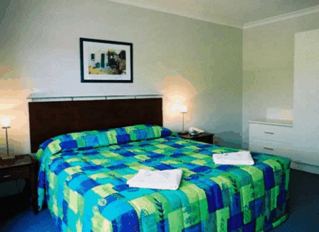 High Chaparral Motel And Apartments - Accommodation Directory