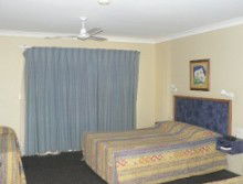 Bushland Beach Tavern - Accommodation Directory 1