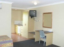 Bushland Beach Tavern - Accommodation Directory 2