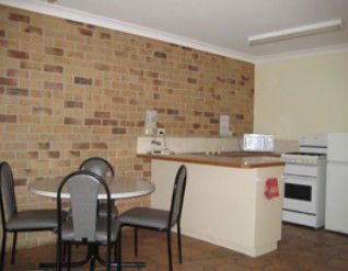 Crows Nest Motel - Accommodation Directory 1